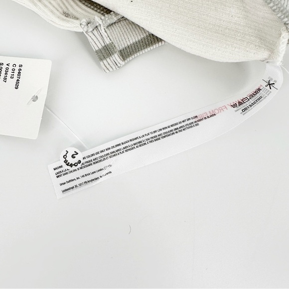 Urban Outfitters Out From Under Go For Gold Seamless Top - Picture 5 of 6